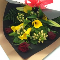 Bouquet Red Roses w Yellow Calla Lillies